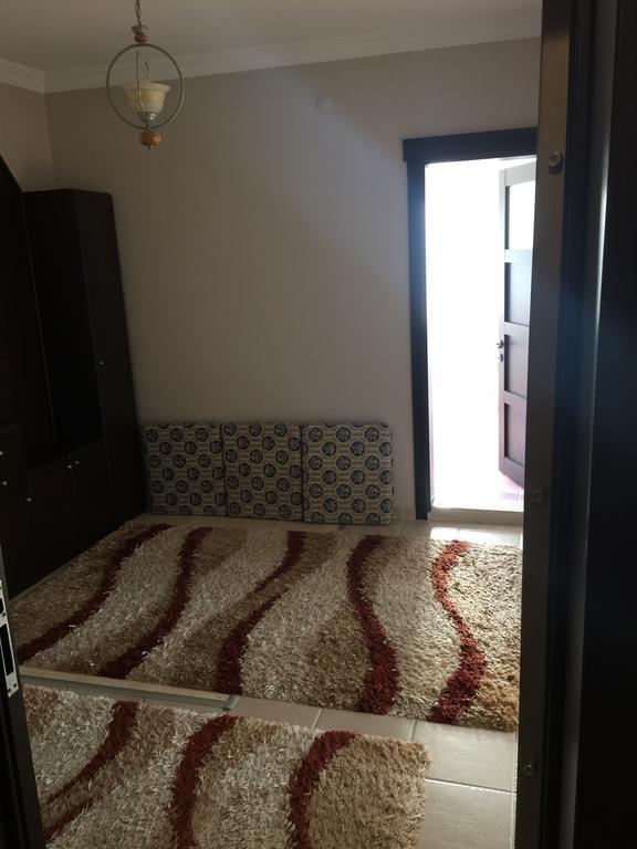 Apartment Safa *